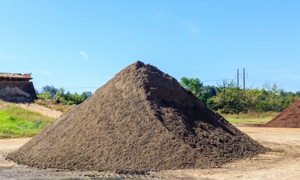 Black Dirt Delivery in San Clemente