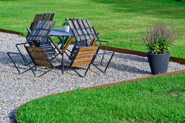 Metal Edging Installation in San Clemente